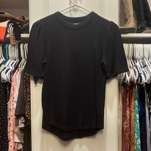 Faherty puff sleeve ribbed tulip hem tee sz s black
